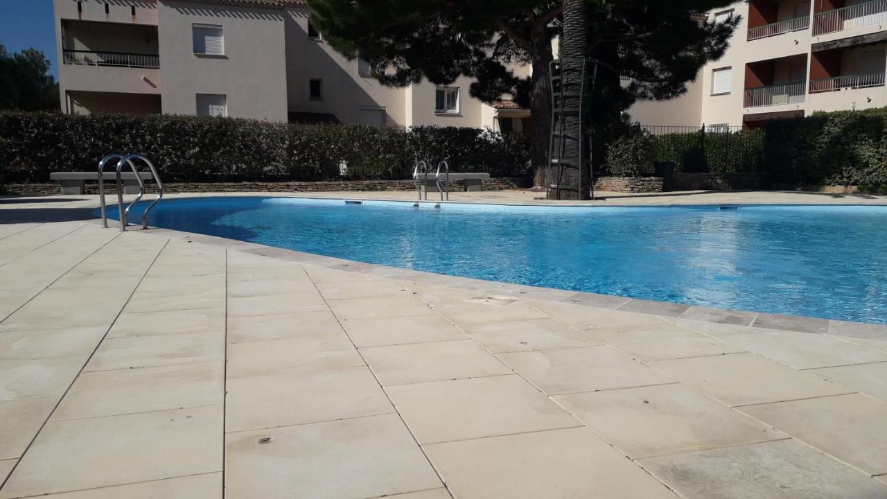 Bandol Nature Et Loisirs: Parking/ Piscine Eksteriør billede